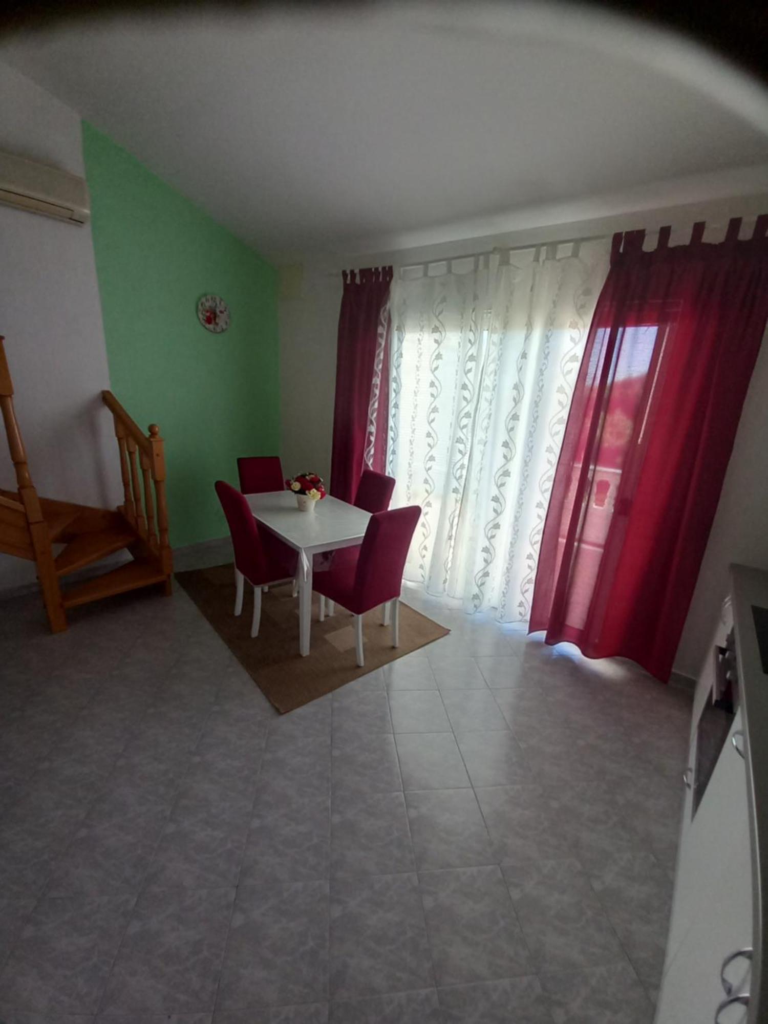 Apartments Makaus Kampor Exterior photo